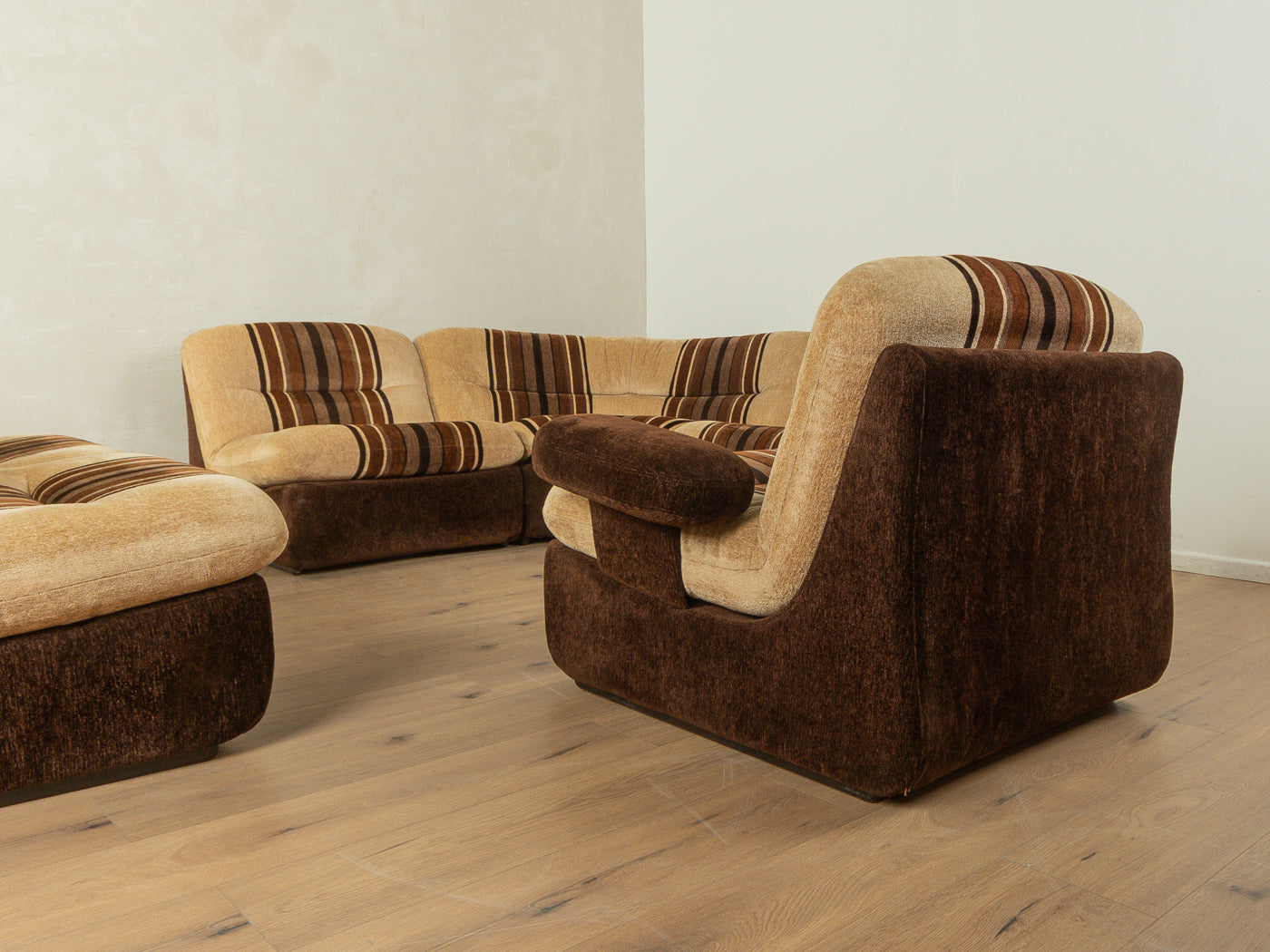 1970s seating group