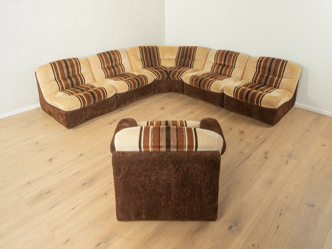 1970s seating group