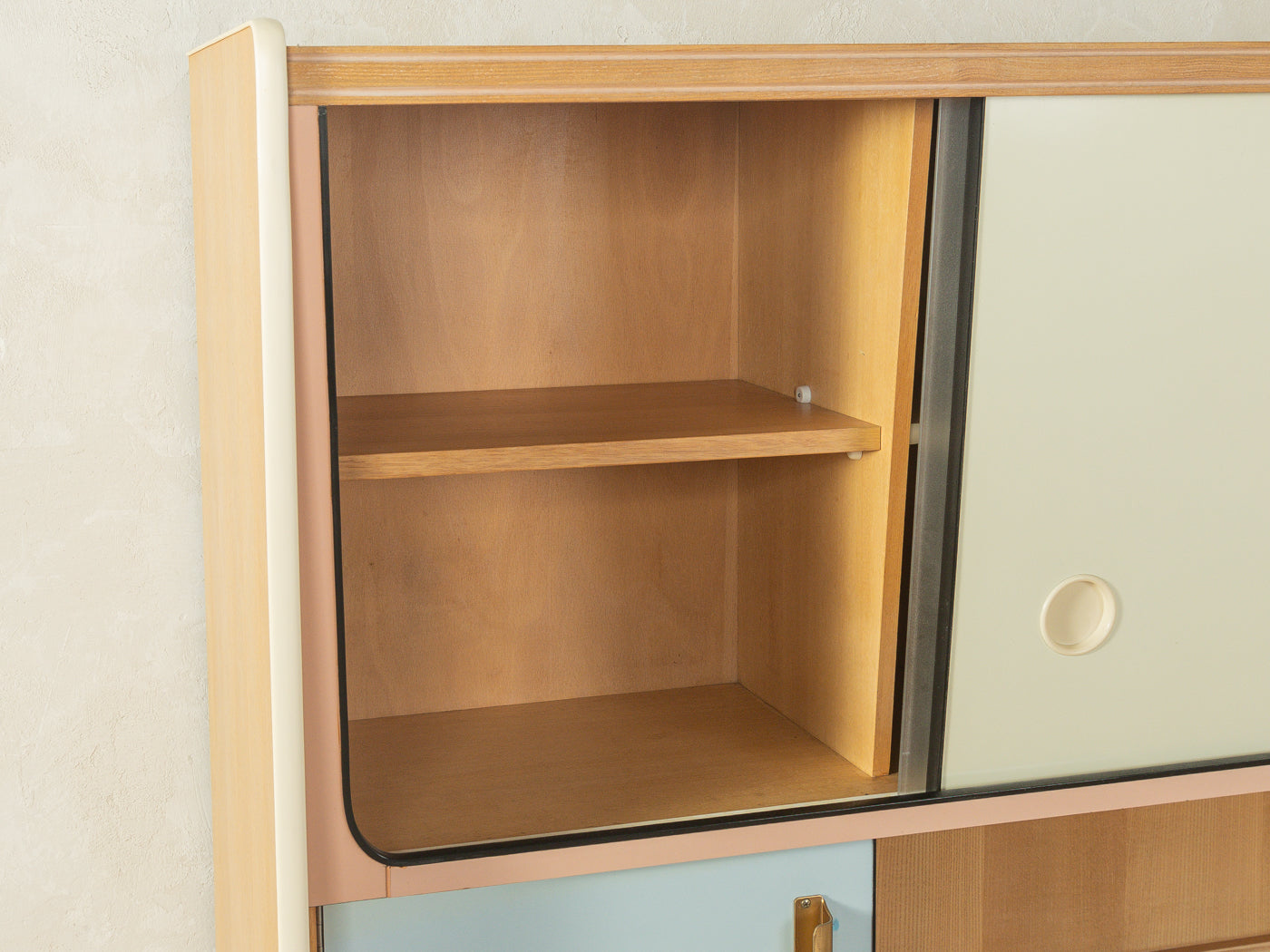 Charming kitchen cabinet