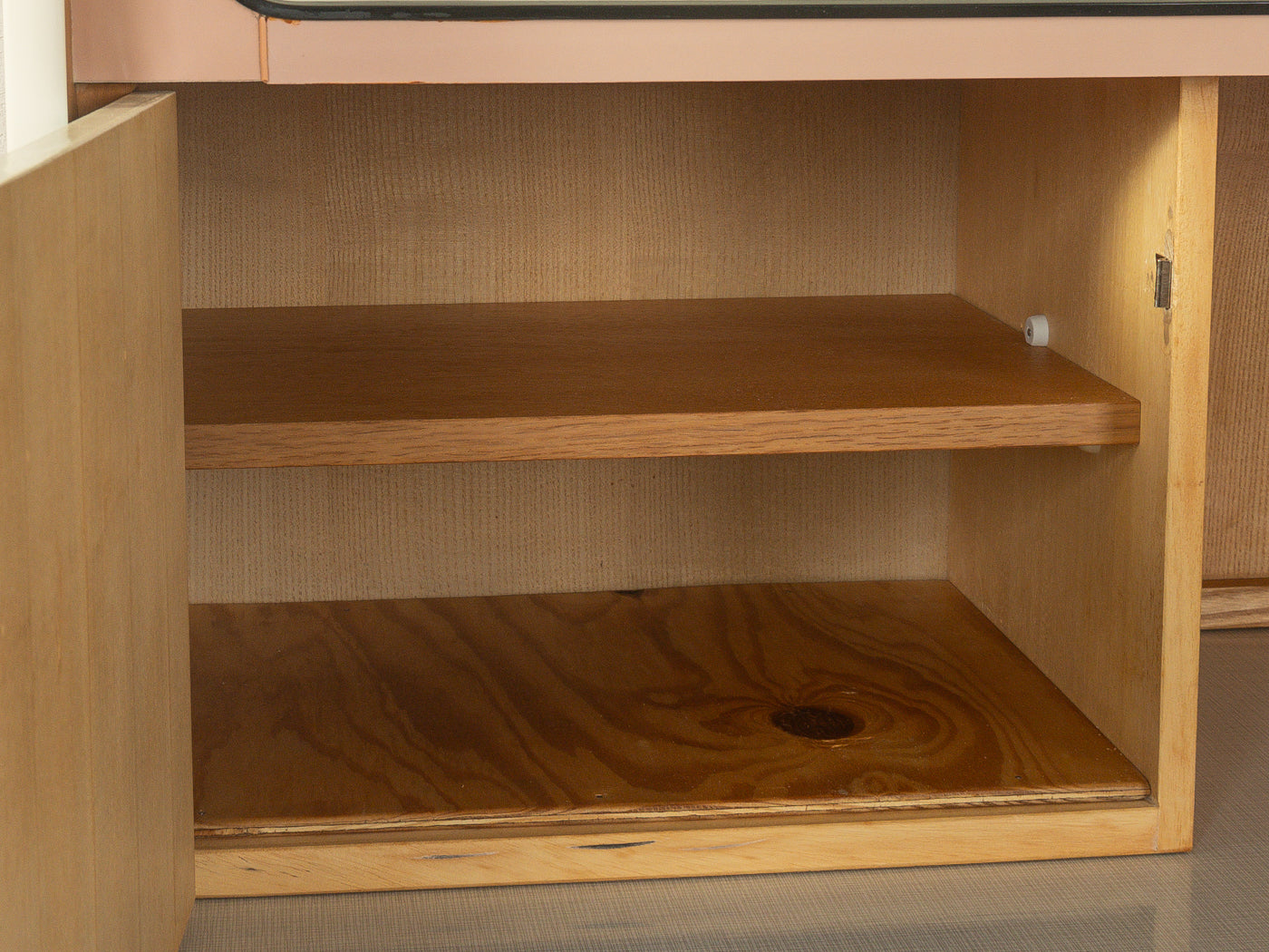 Charming kitchen cabinet