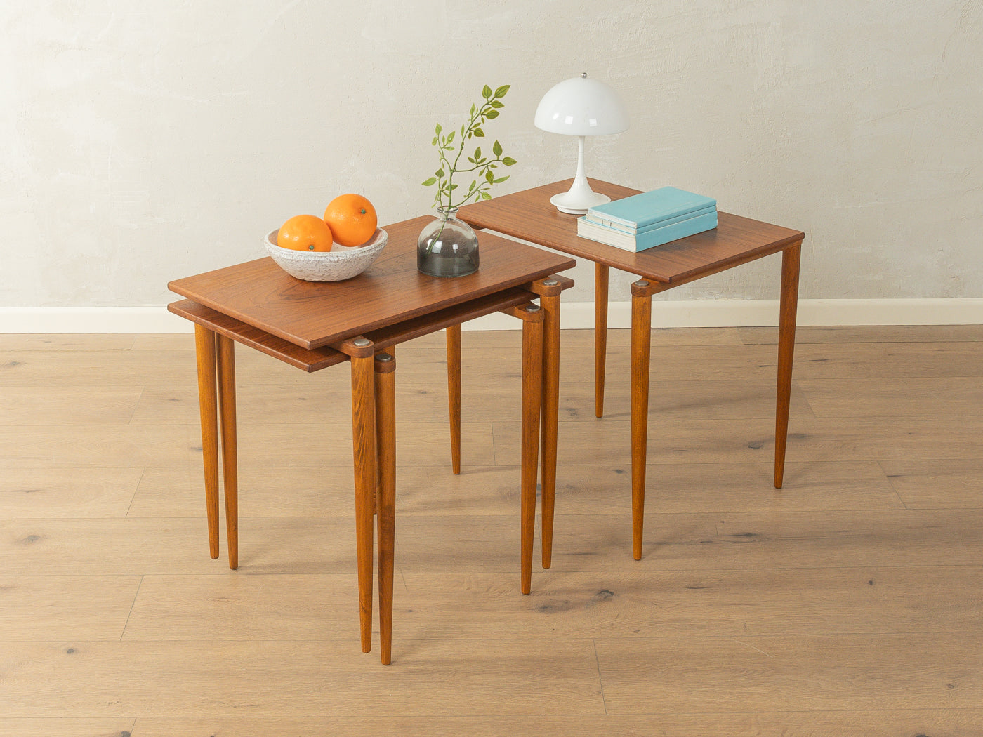 1960er Jahre Nesting tables, Opal Möbel