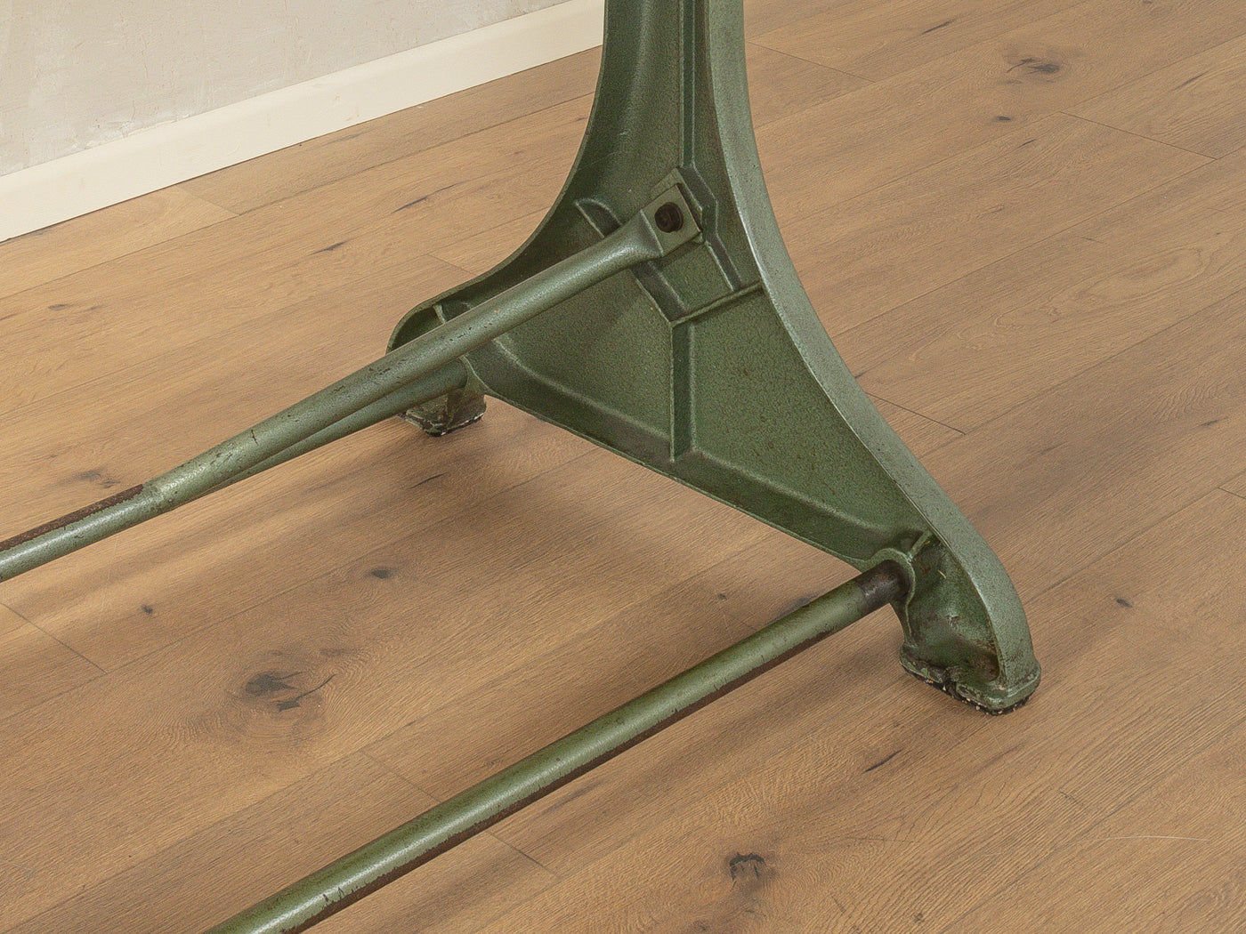 Einzigartiger Esstisch, Kuhlmann