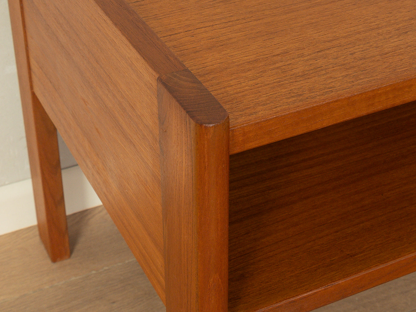 1960er Jahre Nachttisch
