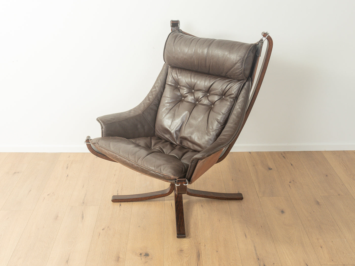 FALCON chair mit Fußhocker, Sigurd Ressell für Vatne Møbler