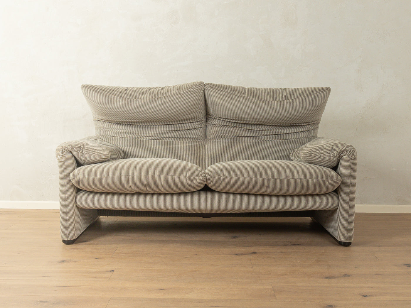 675 MARALUNGA Sofa, Vico Magistretti, Cassina