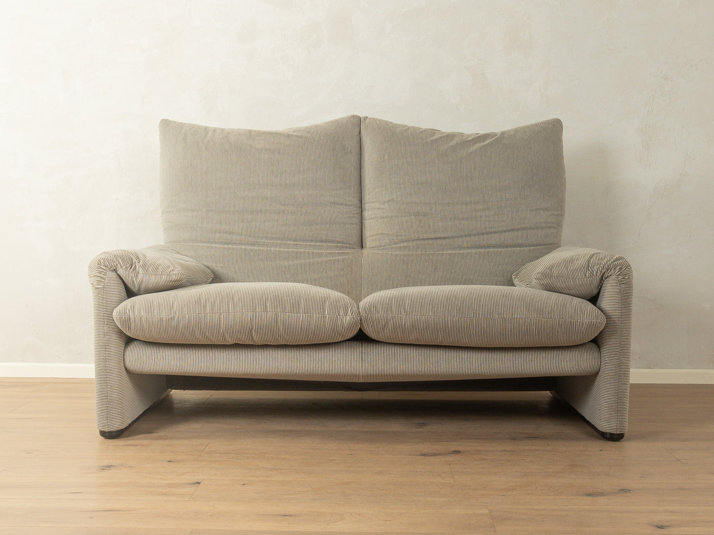 675 MARALUNGA Sofa, Vico Magistretti, Cassina