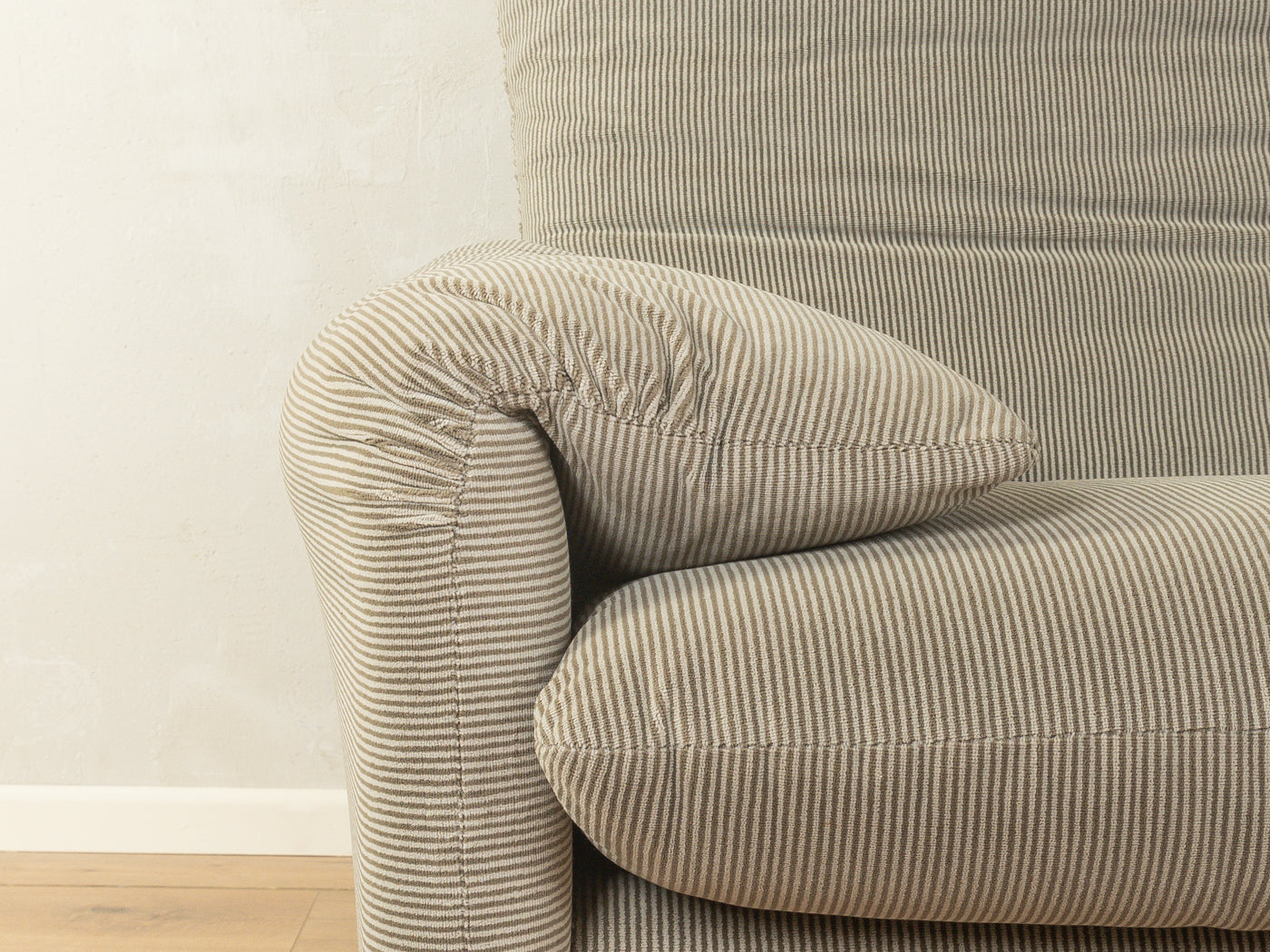 675 MARALUNGA Sofa, Vico Magistretti, Cassina