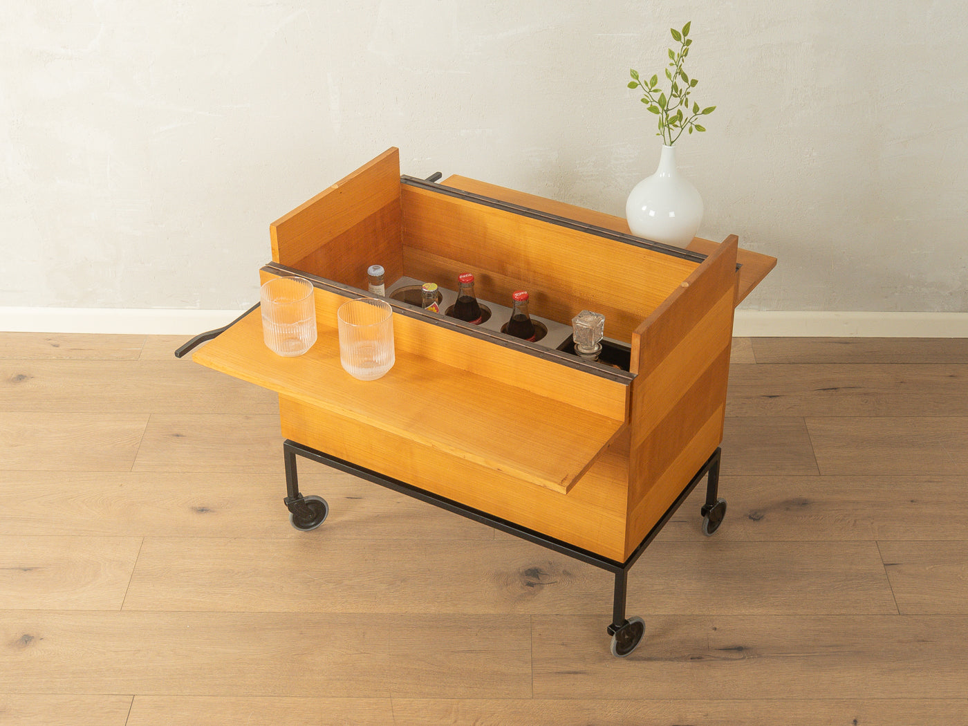 1960er Jahre Barwagen, Hausbar