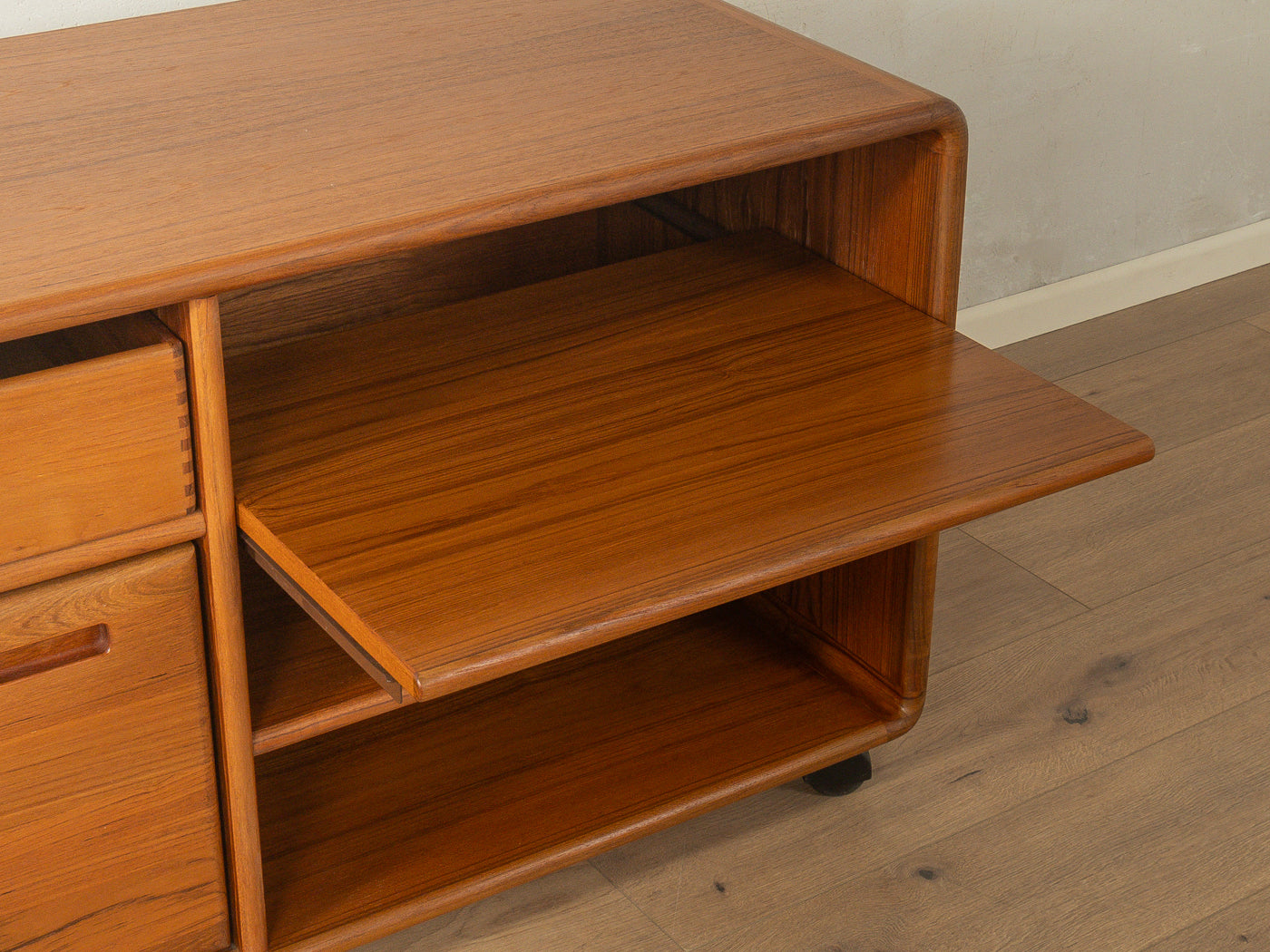 1960s HiFi rack, Dyrlund – MCF Select
