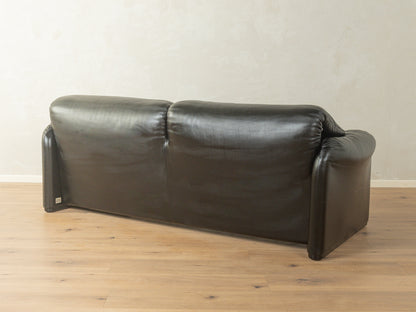 675 MARALUNGA Sofa, Vico Magistretti, Cassina