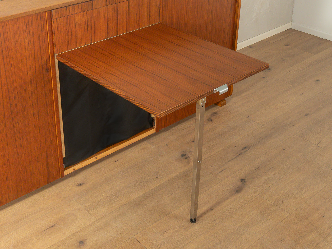 Einzigartiges Klappbett