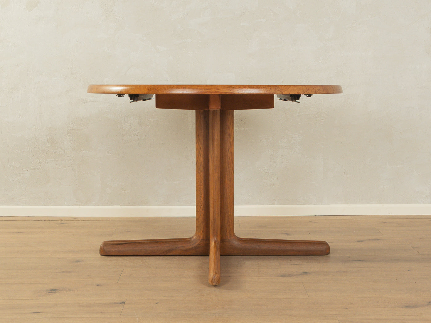 1960s Dining table, CJ Rosengaarden – MCF Select
