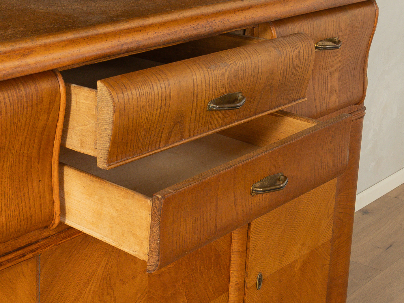 1920er Jahre Art déco Küchenschrank