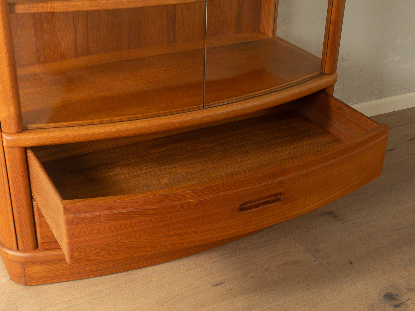 1980er Jahre Vitrine