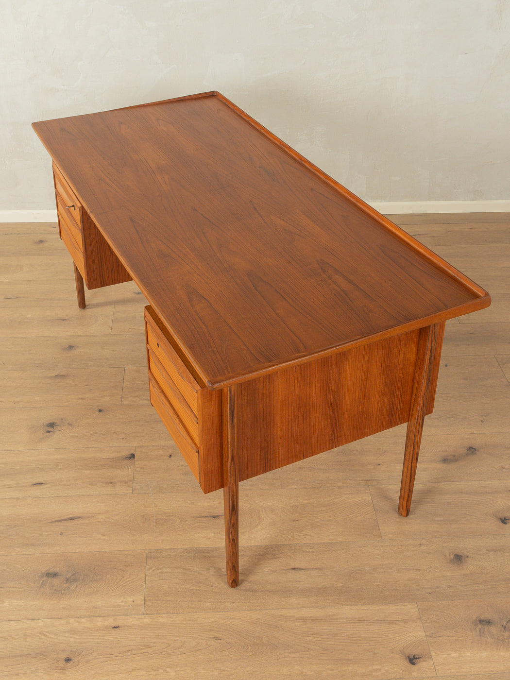 1960s Desk, Peter Løvig Nielsen