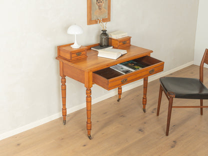 Gründerzeit Schreibtisch
