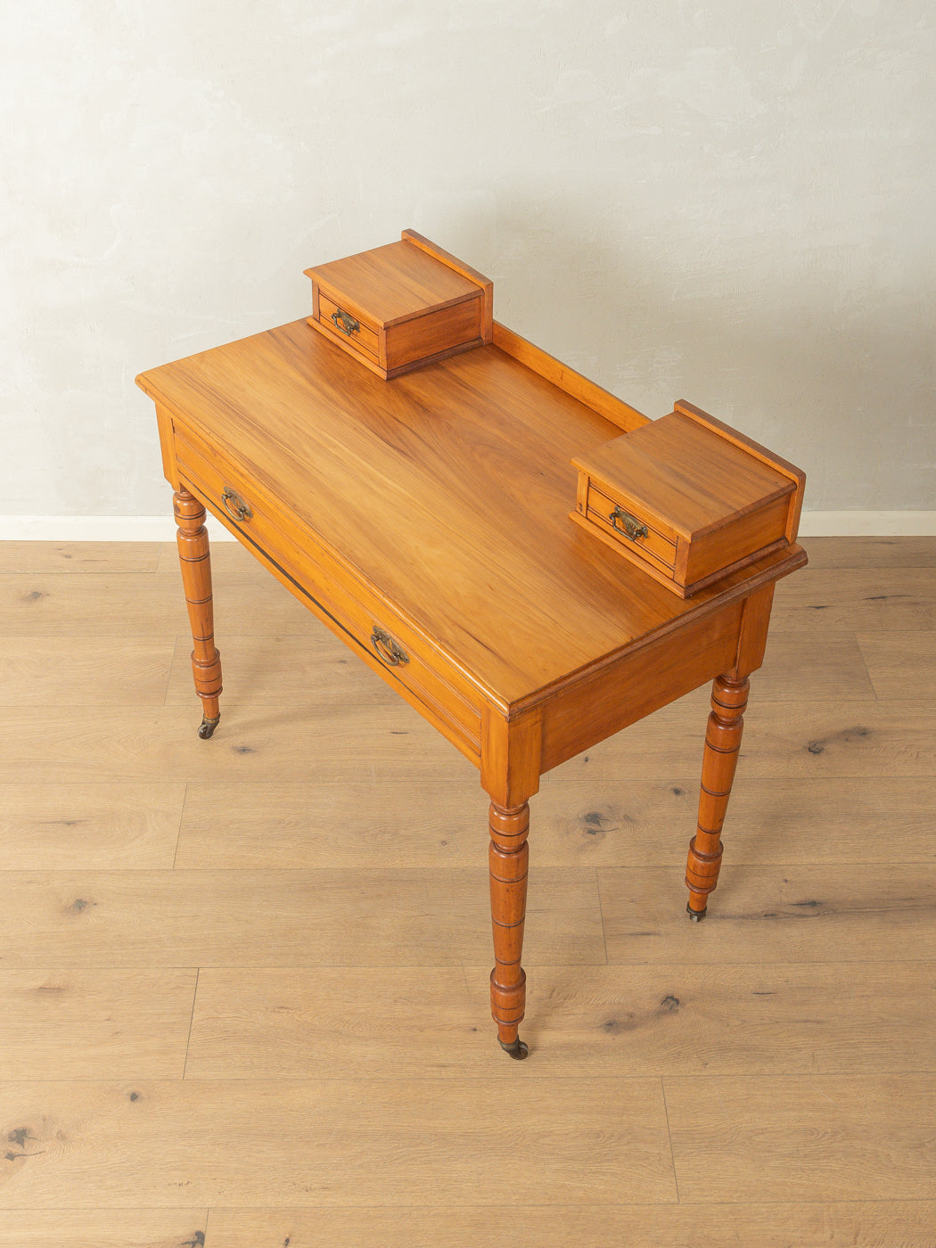 Gründerzeit Schreibtisch