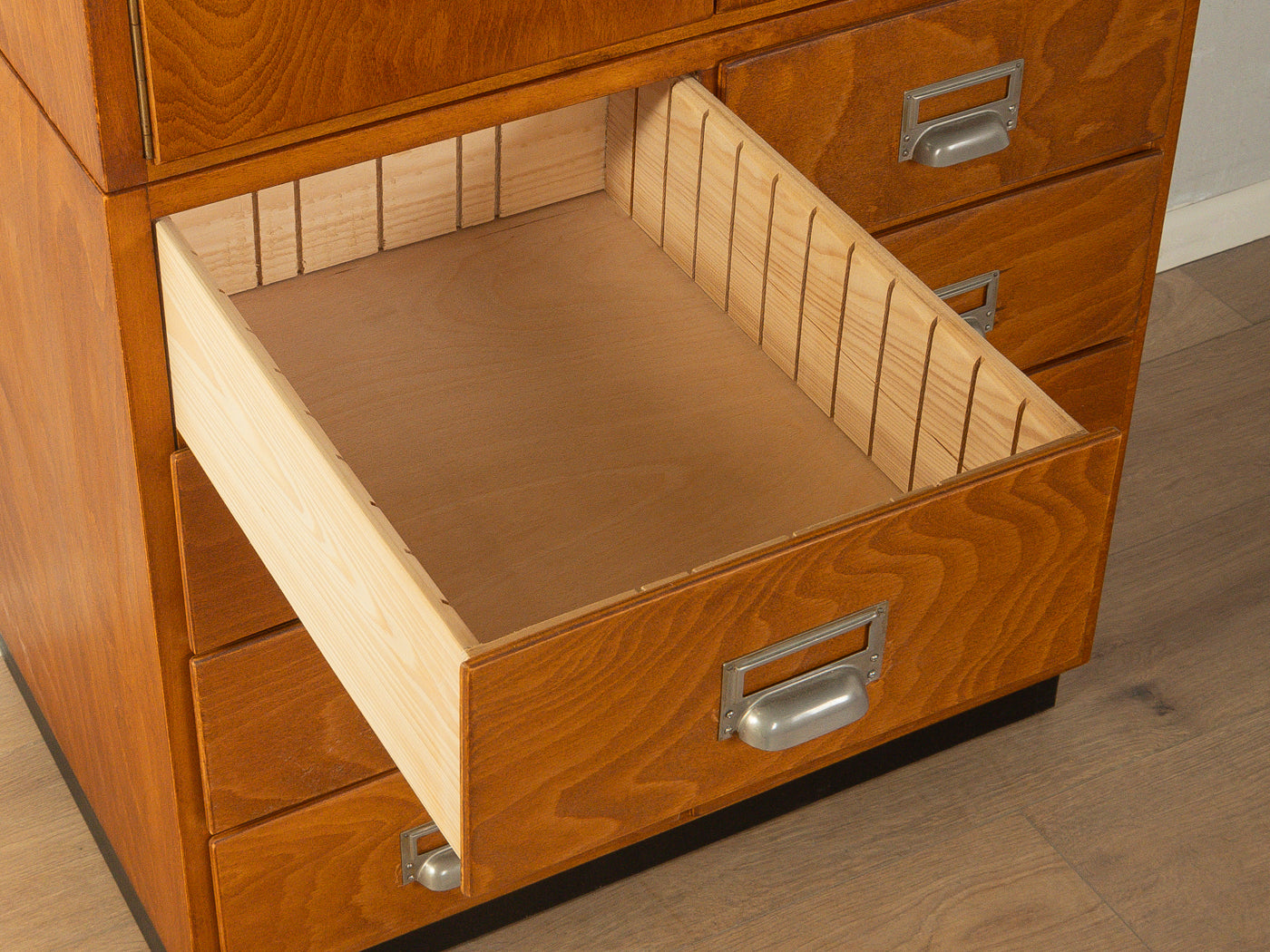 1950er Jahre Schubladenschrank