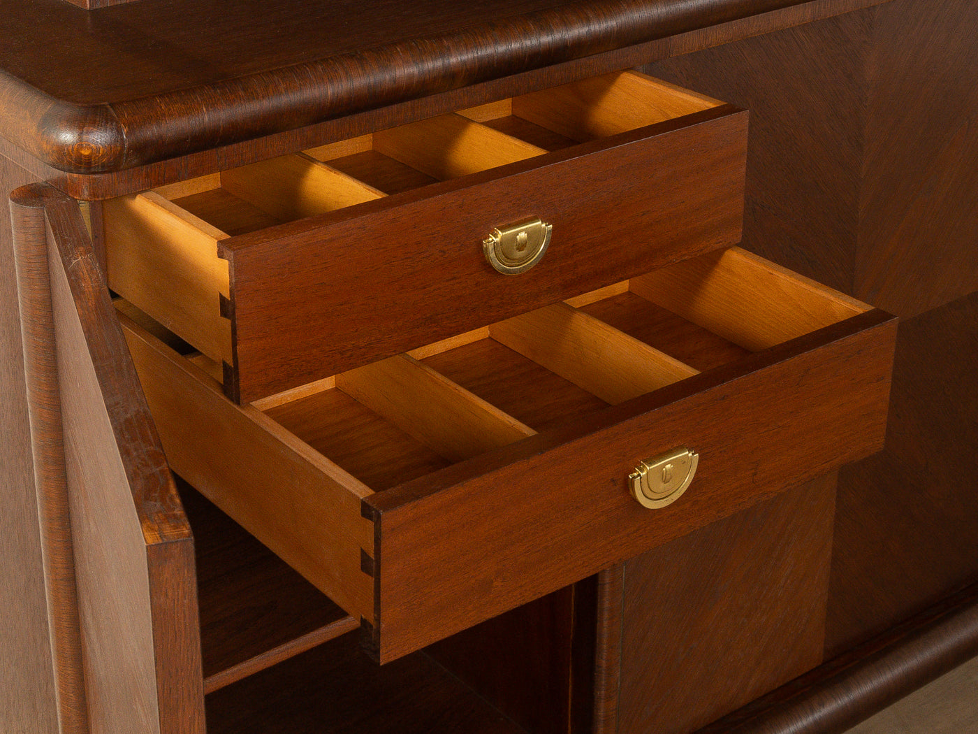 1920er Jahre Art déco Vitrine