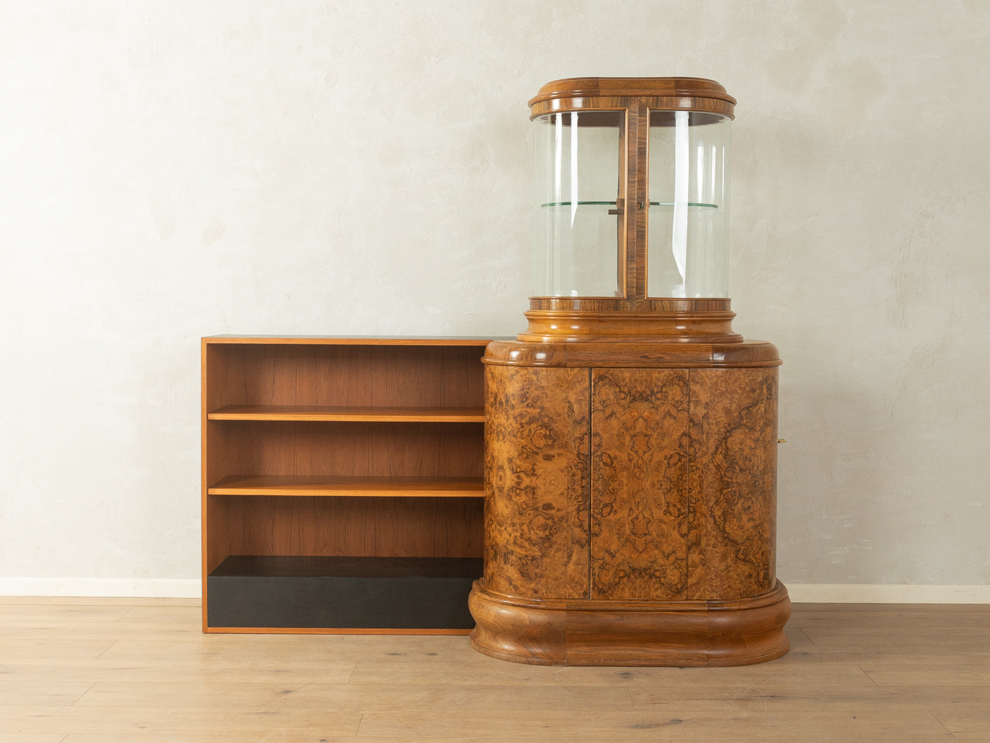 1930er Jahre Art déco Vitrine