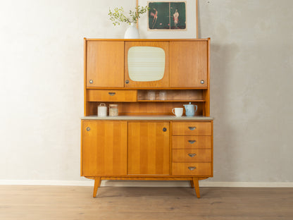 Zauberhafter Küchenschrank