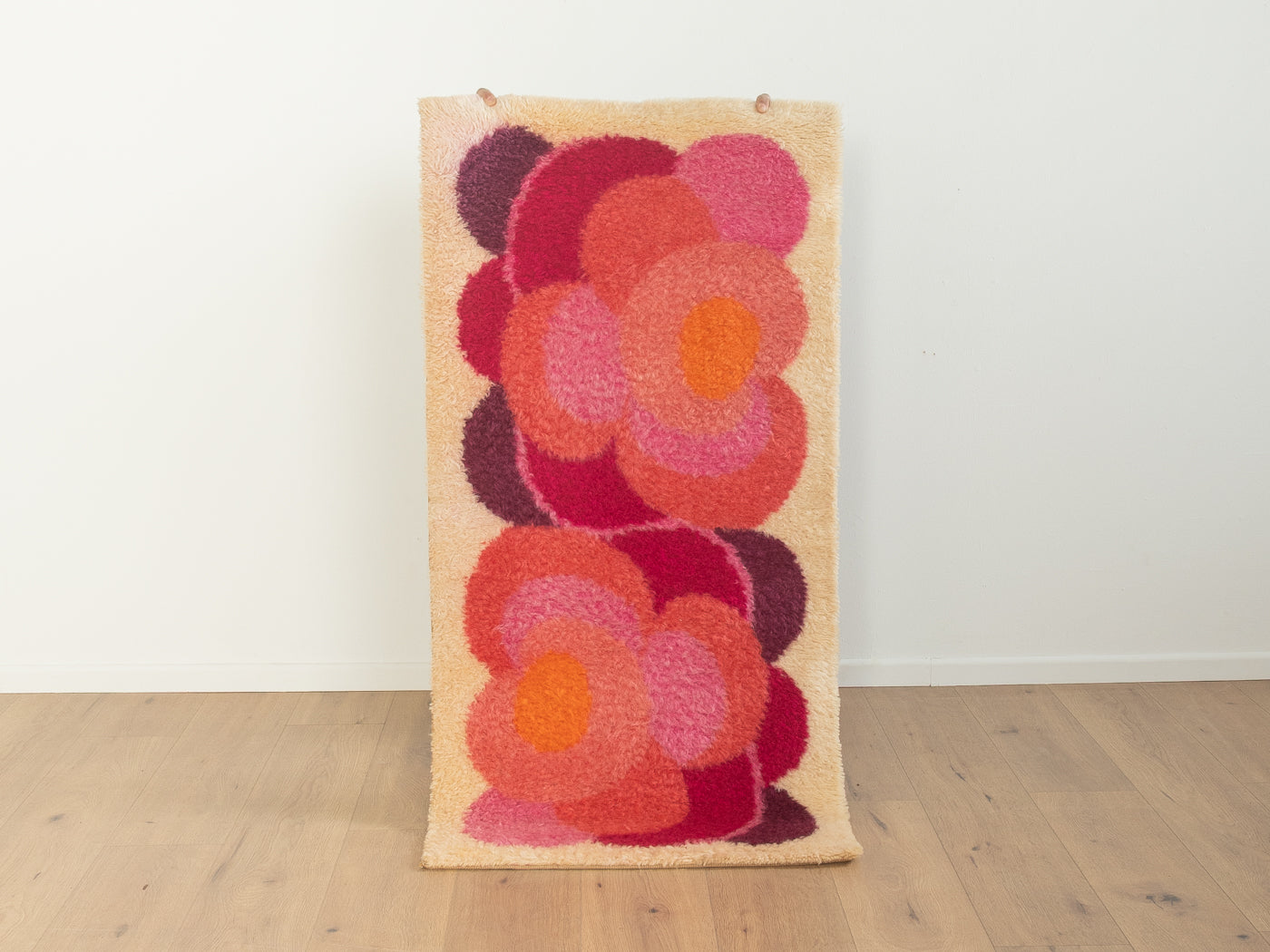 1970er Jahre Menuette Teppich, Desso, 70 x 138