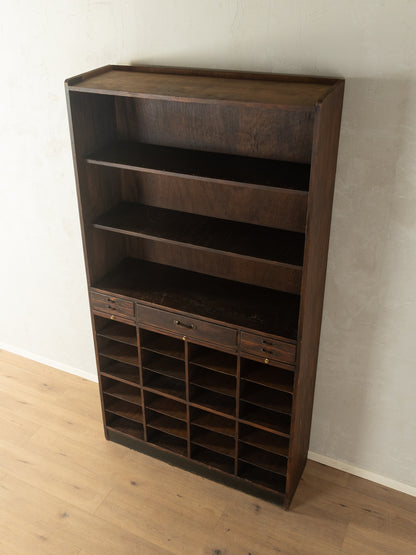 1920er Jahre Werkstattschrank