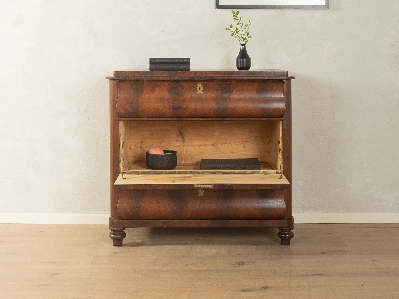 Biedermeier chest of drawers