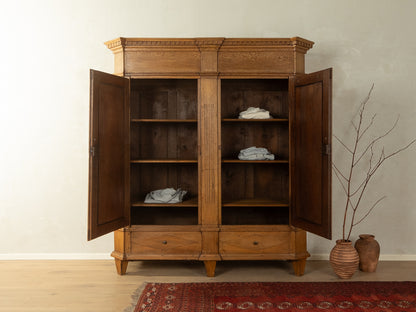 Klassizistischer Kleiderschrank, um 1840
