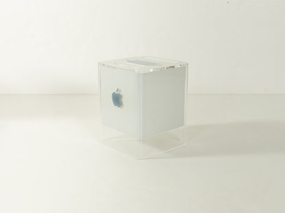 Power Mac G4 Cube & 17'' Studio Display, Apple