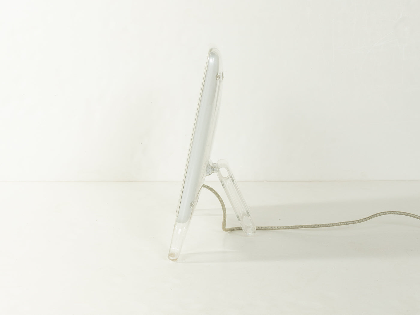 Power Mac G4 Cube & 17'' Studio Display, Apple
