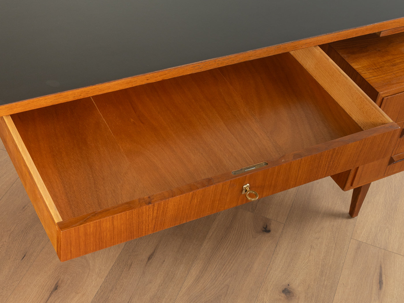 1960er Jahre Schreibtisch, DeWe