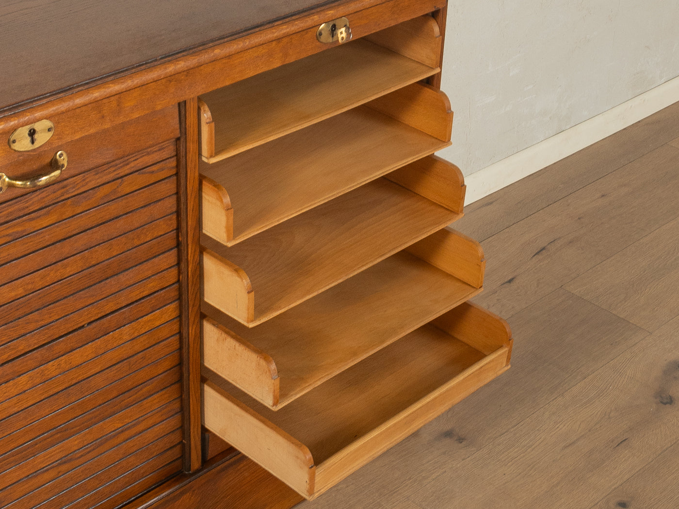 Art déco Rollladenschrank
