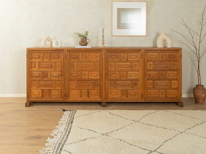 Brutalistisches Sideboard