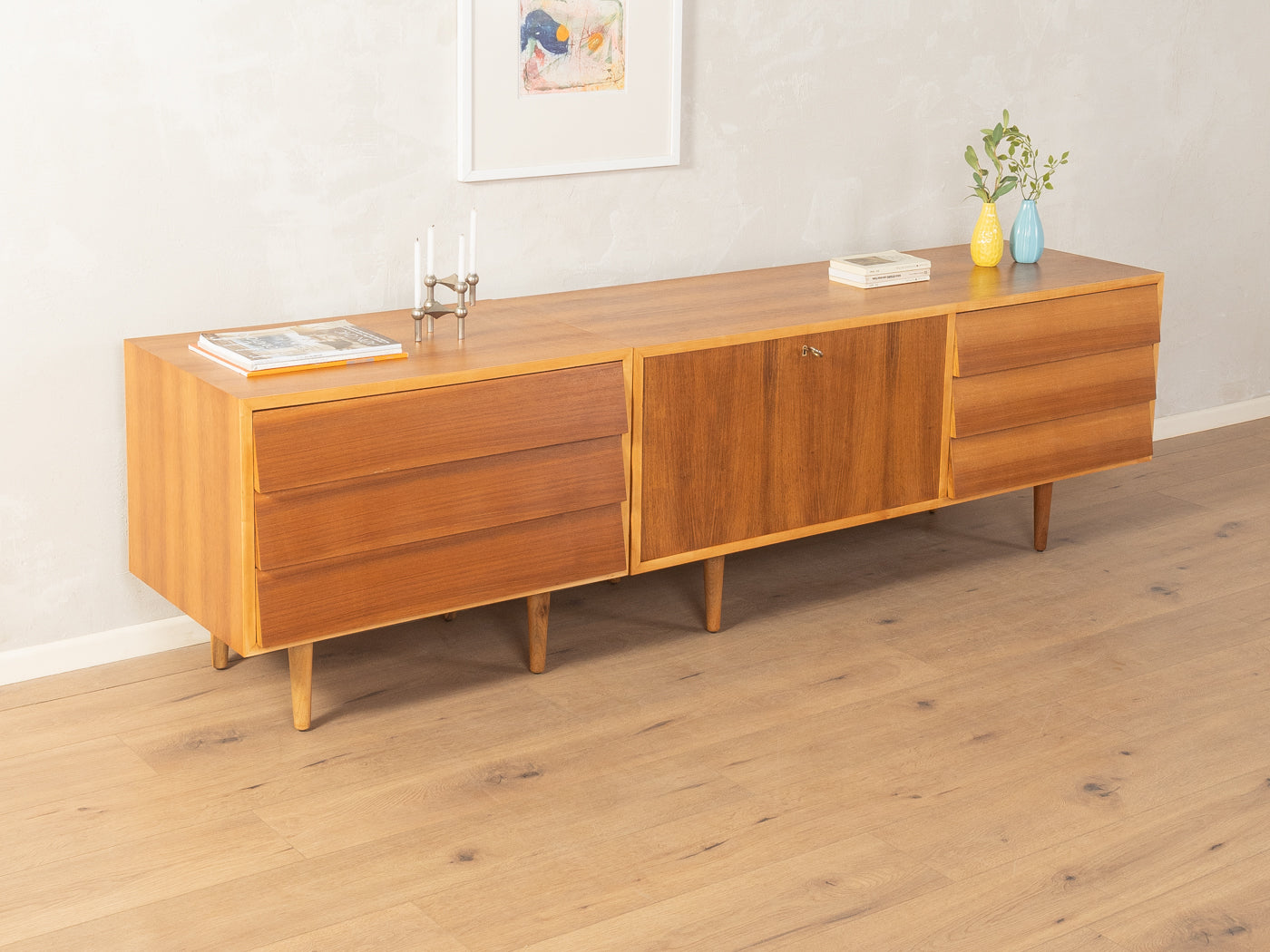 Asymmetrischer Schreibtisch im Mid-Century-Stil - Bild 9