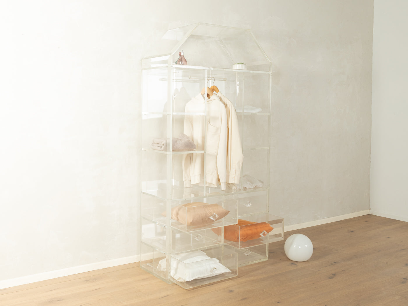 1980er Jahre Acryl Kleiderschrank