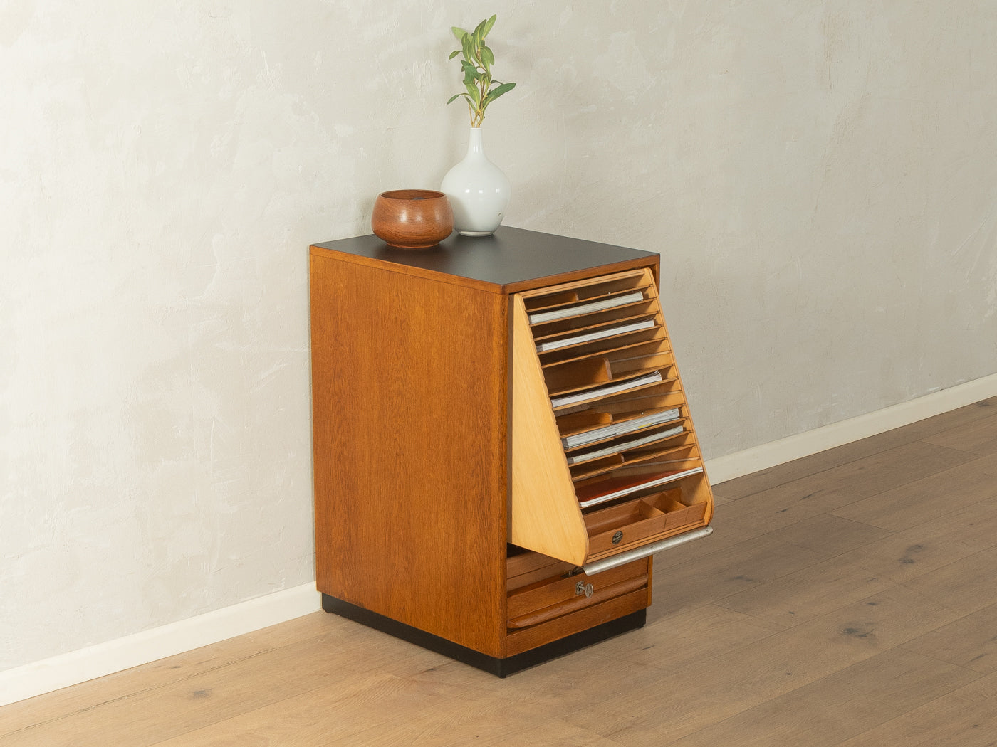 1960er Jahre Rollladenschrank, Fortschritt - Bild 1