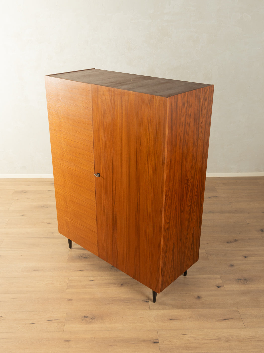 1960er Jahre Kleiderschrank