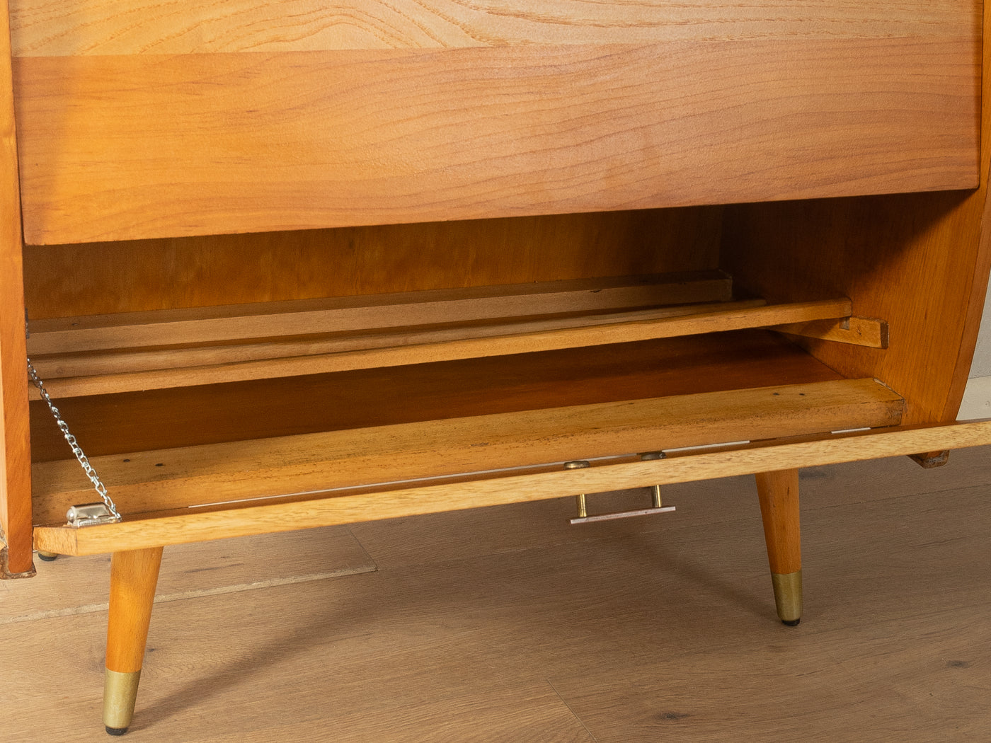 1950er Jahre Mid-Century Schuhschrank