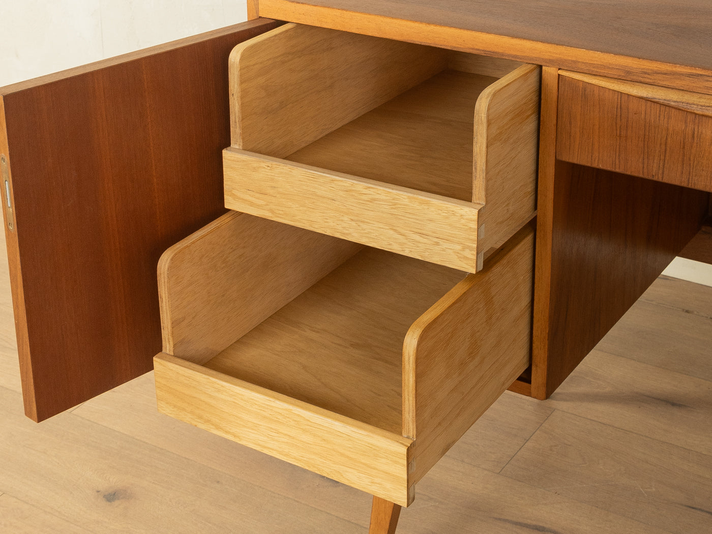 1950er Jahre Mid-Century Schreibtisch - Bild 8
