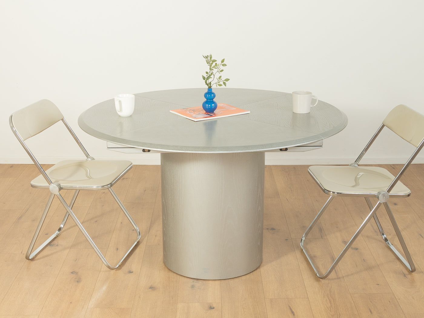 Quadrondo dining table, Erwin Nagel, Rosenthal, Silver