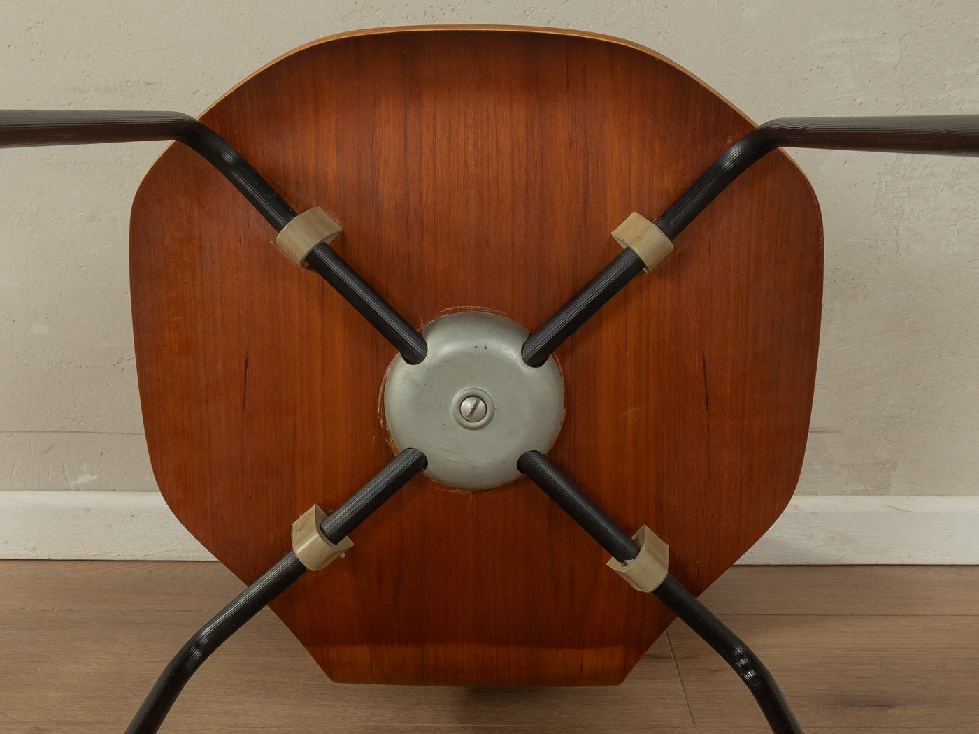 3103 HAMMER CHAIRS, Arne Jacobsen - Mid Century Friends - Vintage - Retro - Mid Century