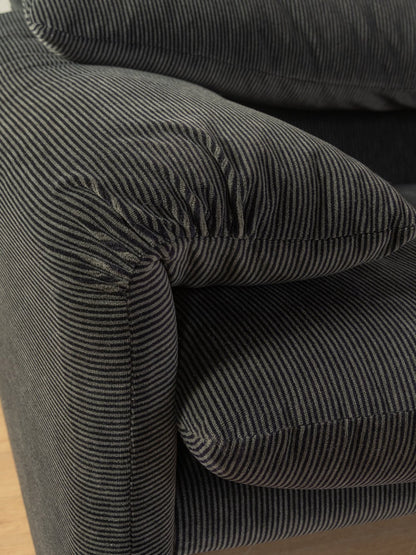 "675 MARALUNGA" Sofa, Vico Magistretti, Cassina - Mid Century Friends - Vintage - Retro - Mid Century