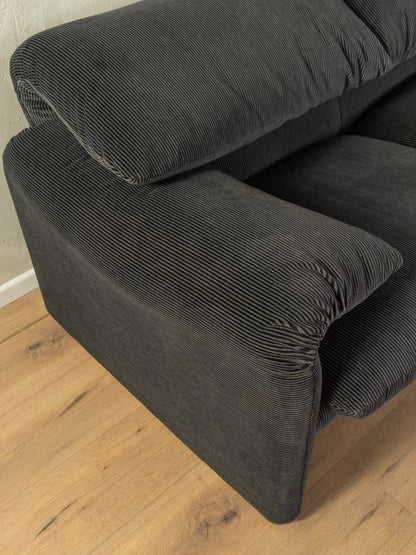 "675 MARALUNGA" Sofa, Vico Magistretti, Cassina - Mid Century Friends - Vintage - Retro - Mid Century