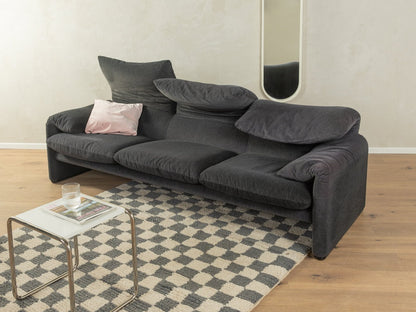 "675 MARALUNGA" Sofa, Vico Magistretti, Cassina - Mid Century Friends - Vintage - Retro - Mid Century