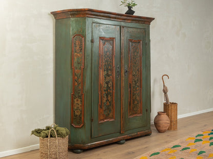 Antiker Bauernschrank - Mid Century Friends - Vintage - Retro - Mid Century