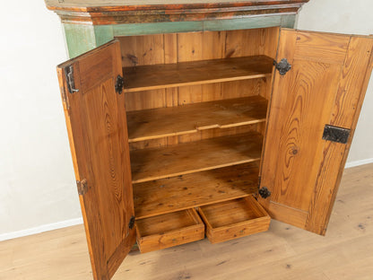 Antiker Bauernschrank - Mid Century Friends - Vintage - Retro - Mid Century