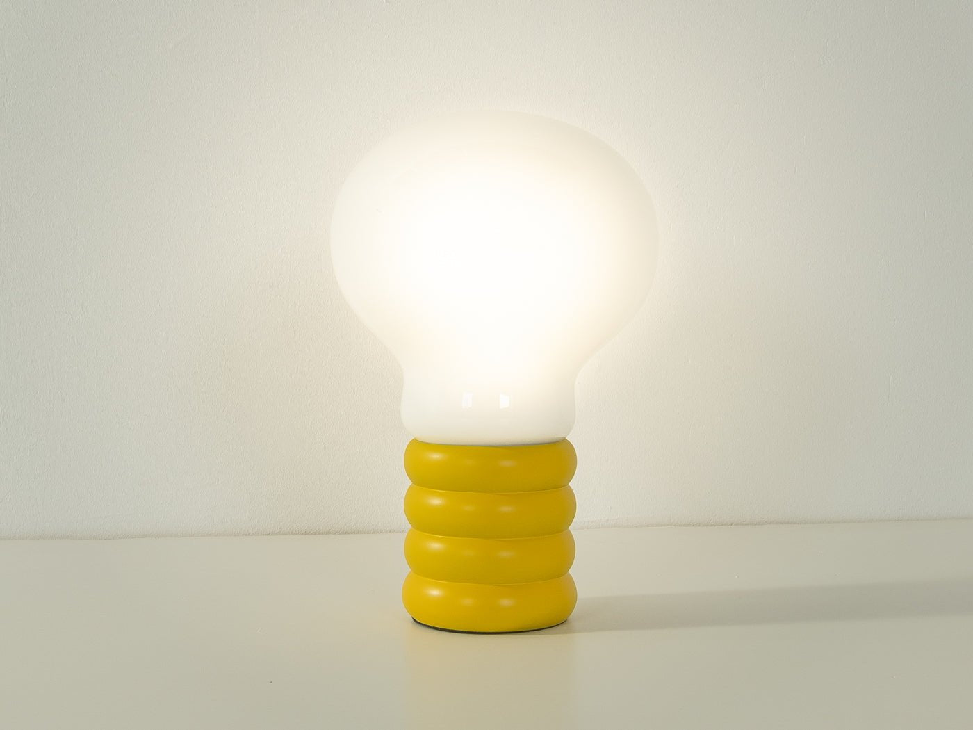 BULB Tischleuchte, Ingo Maurer - Mid Century Friends - Vintage - Retro - Mid Century
