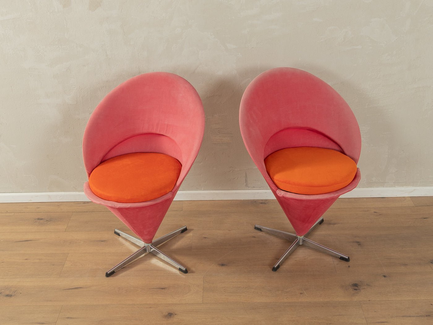 CONE CHAIRS, Verner Panton - Mid Century Friends - Vintage - Retro - Mid Century