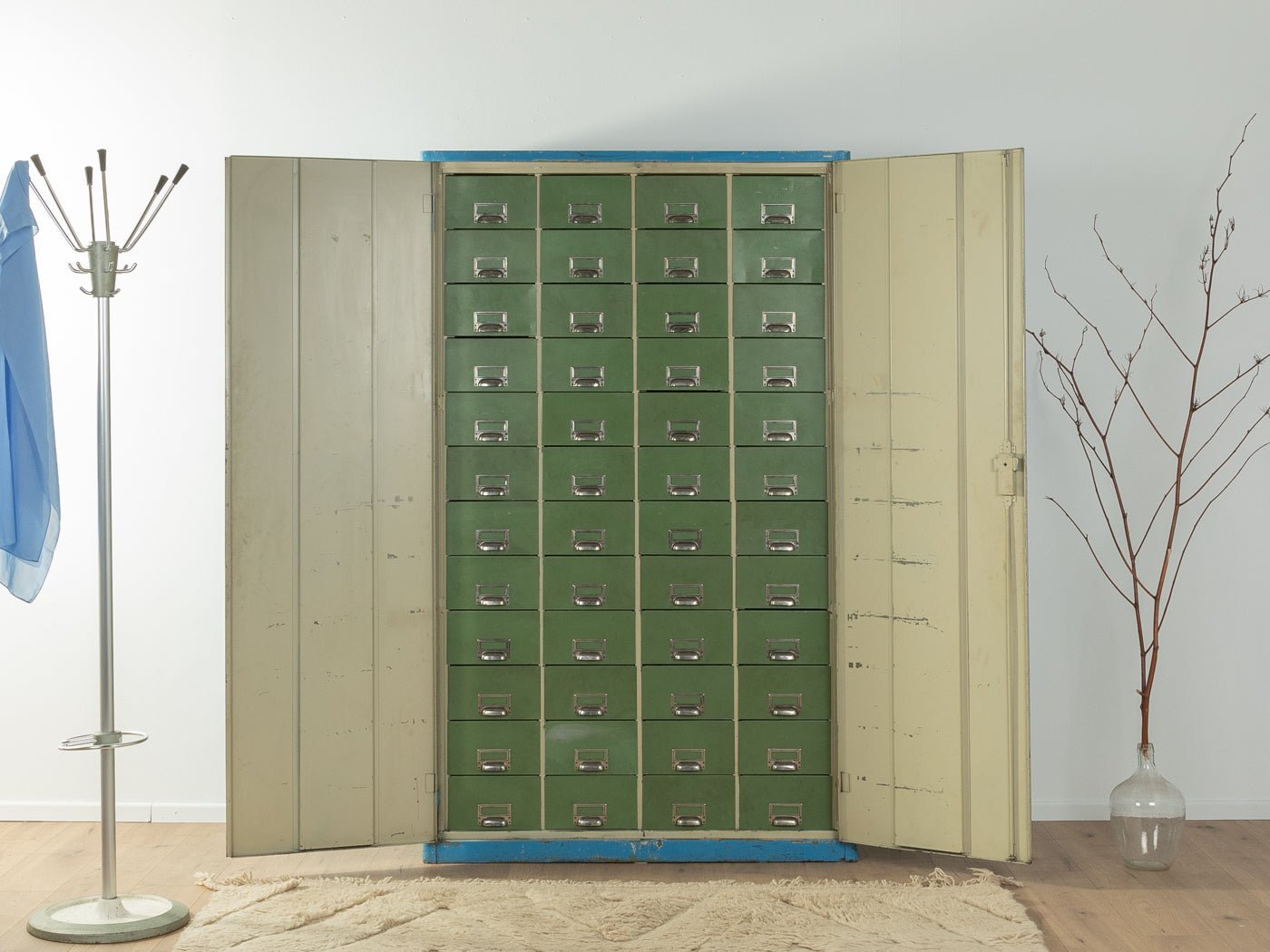Einzigartiger Stahlschrank - Mid Century Friends - Vintage - Retro - Mid Century